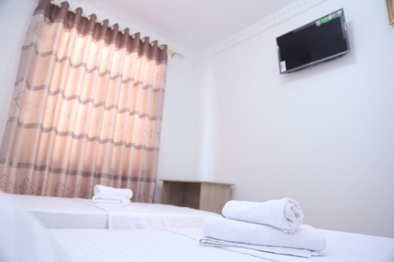 Anis-Pari Hotel Buchara Buitenkant foto